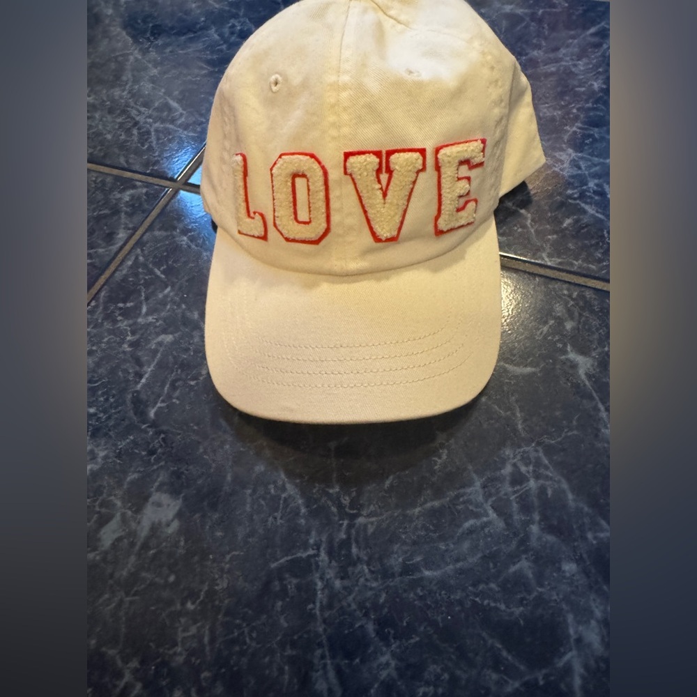 NWT Tory Burch LOVE hat